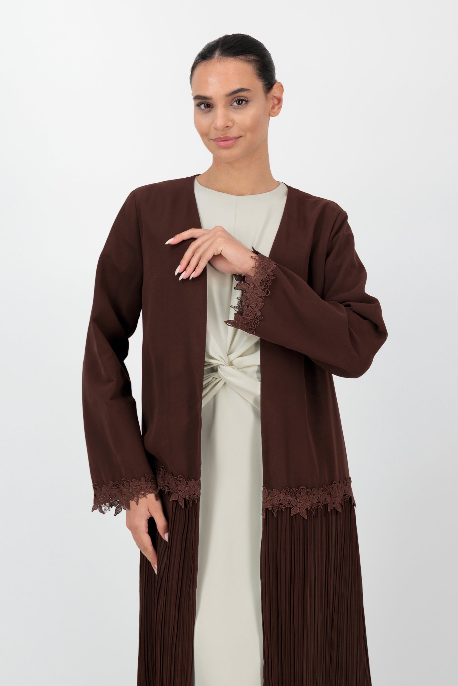 Floral Trim Pleated Abaya - Qahwa