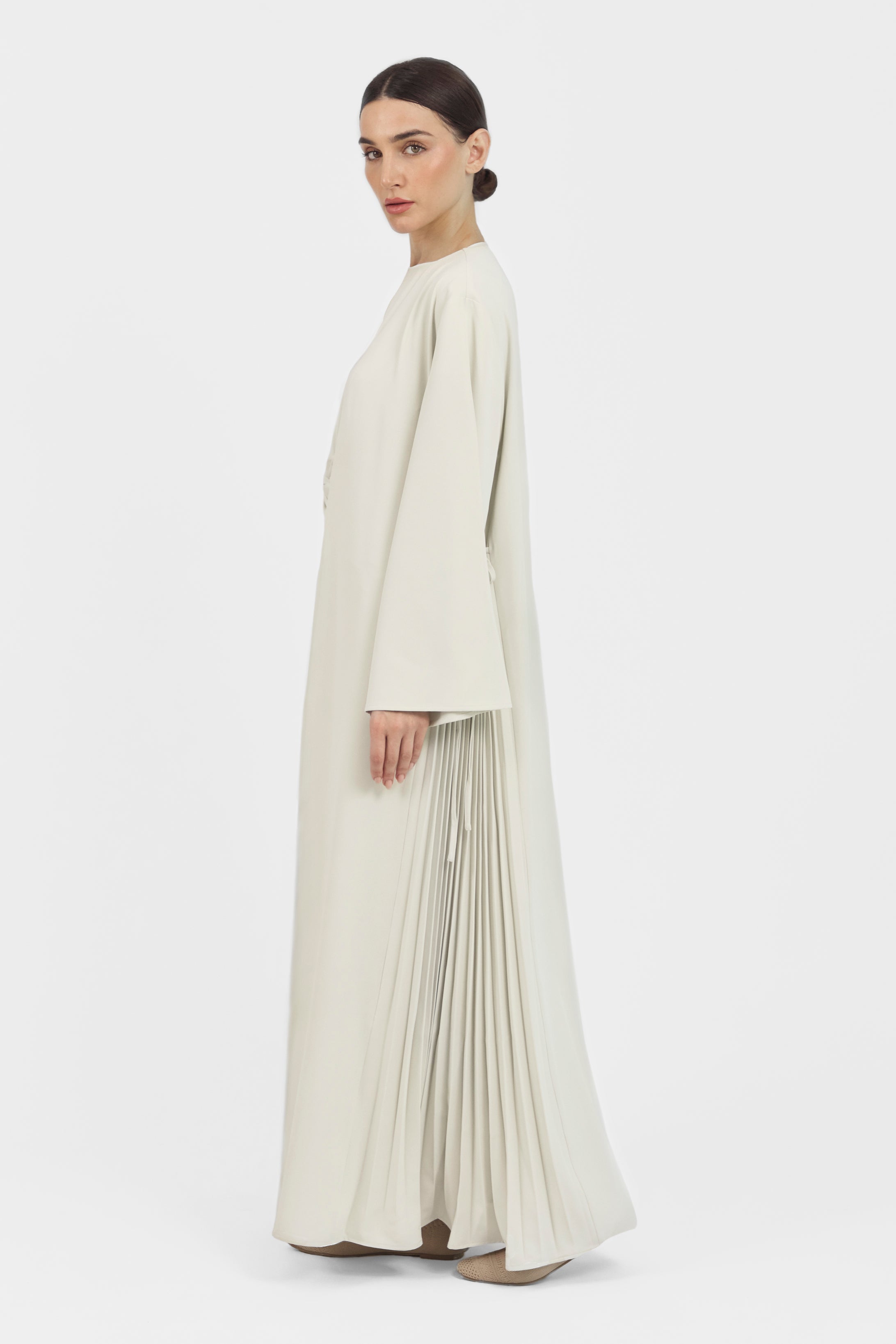 Pleated Detail Abaya - Cream