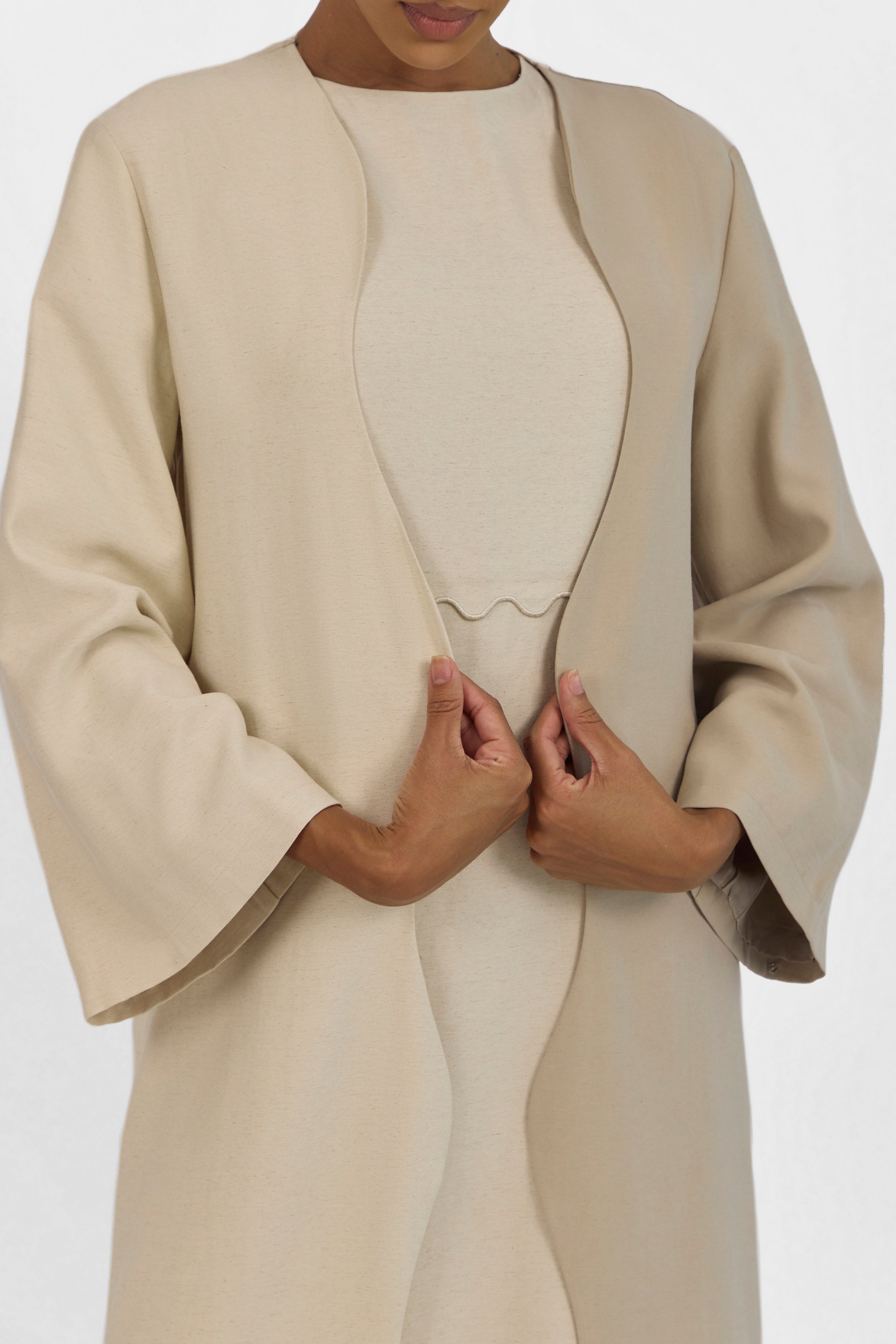 Two-Tone Wavy Abaya