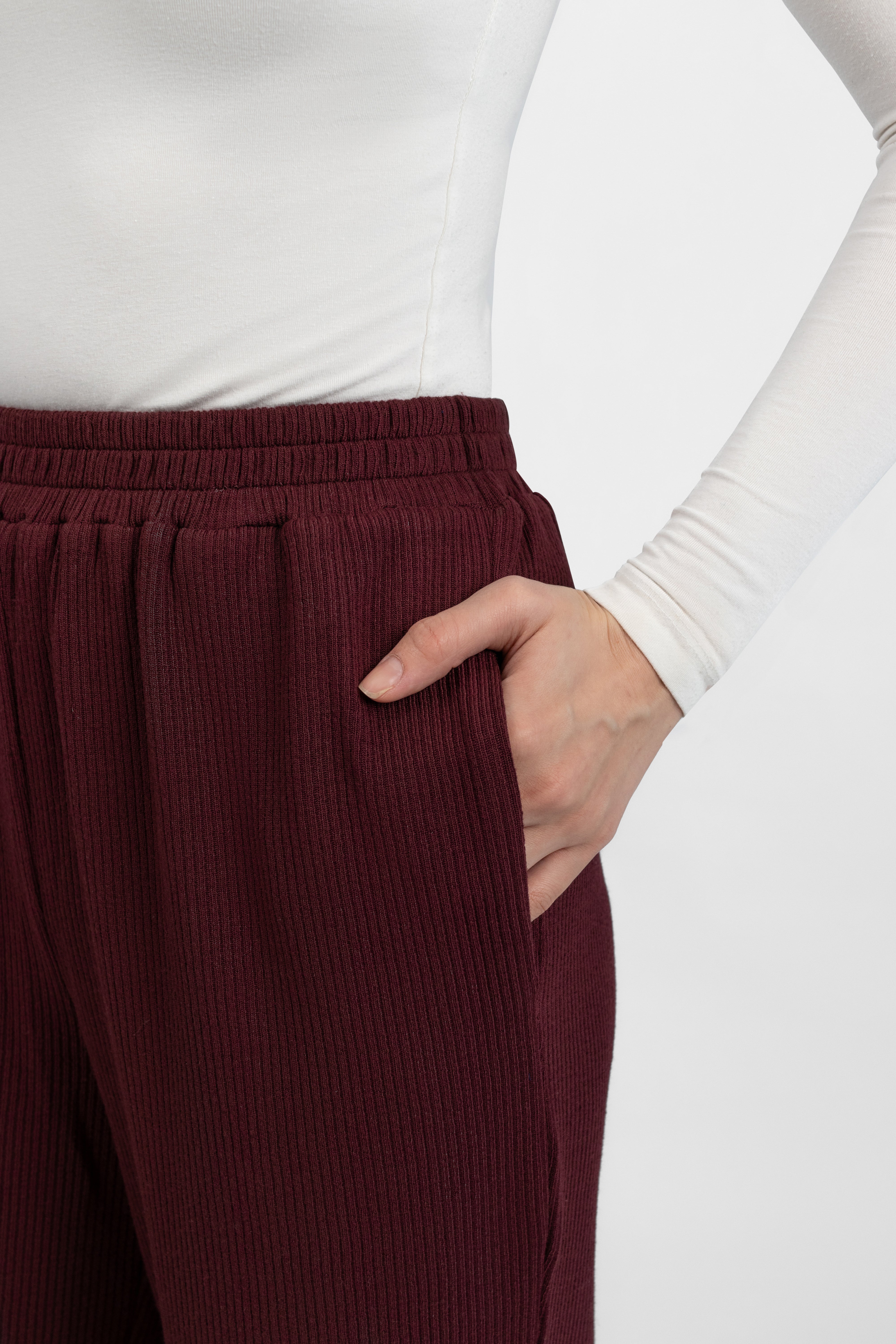 Knit Relaxed Fit Pants - Black Cherry