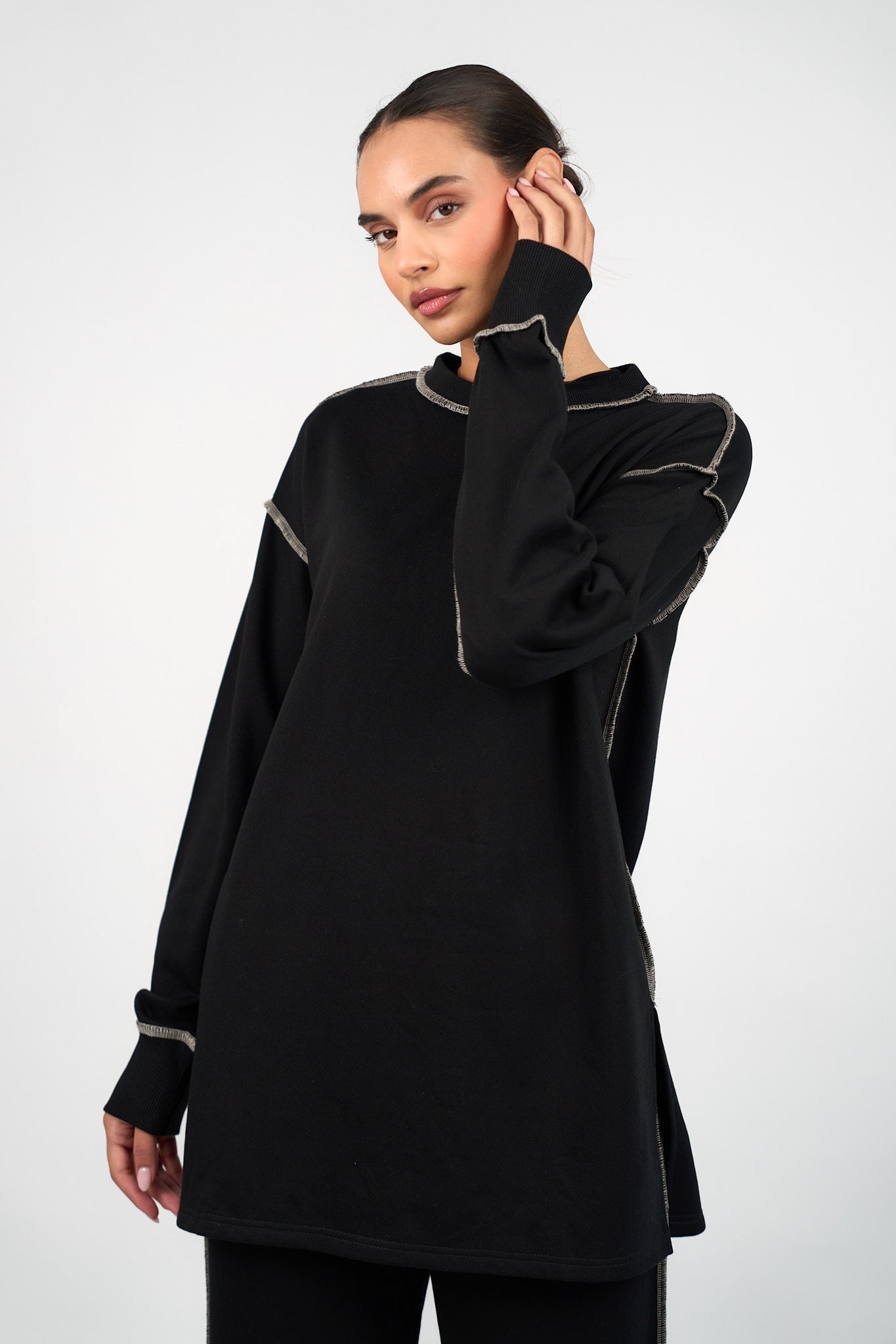 Contrast Stitch Sweatshirt - Black