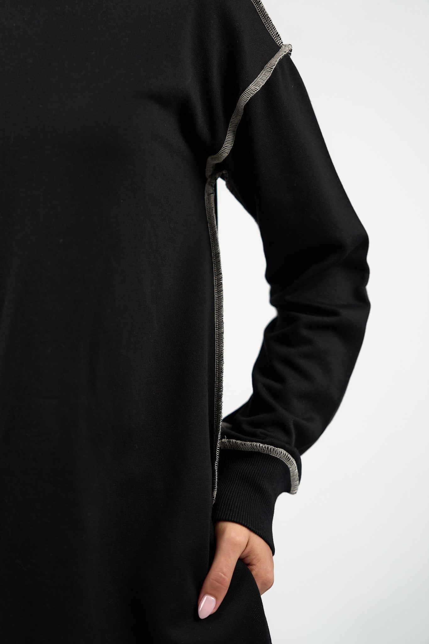 Contrast Stitch Sweatshirt - Black