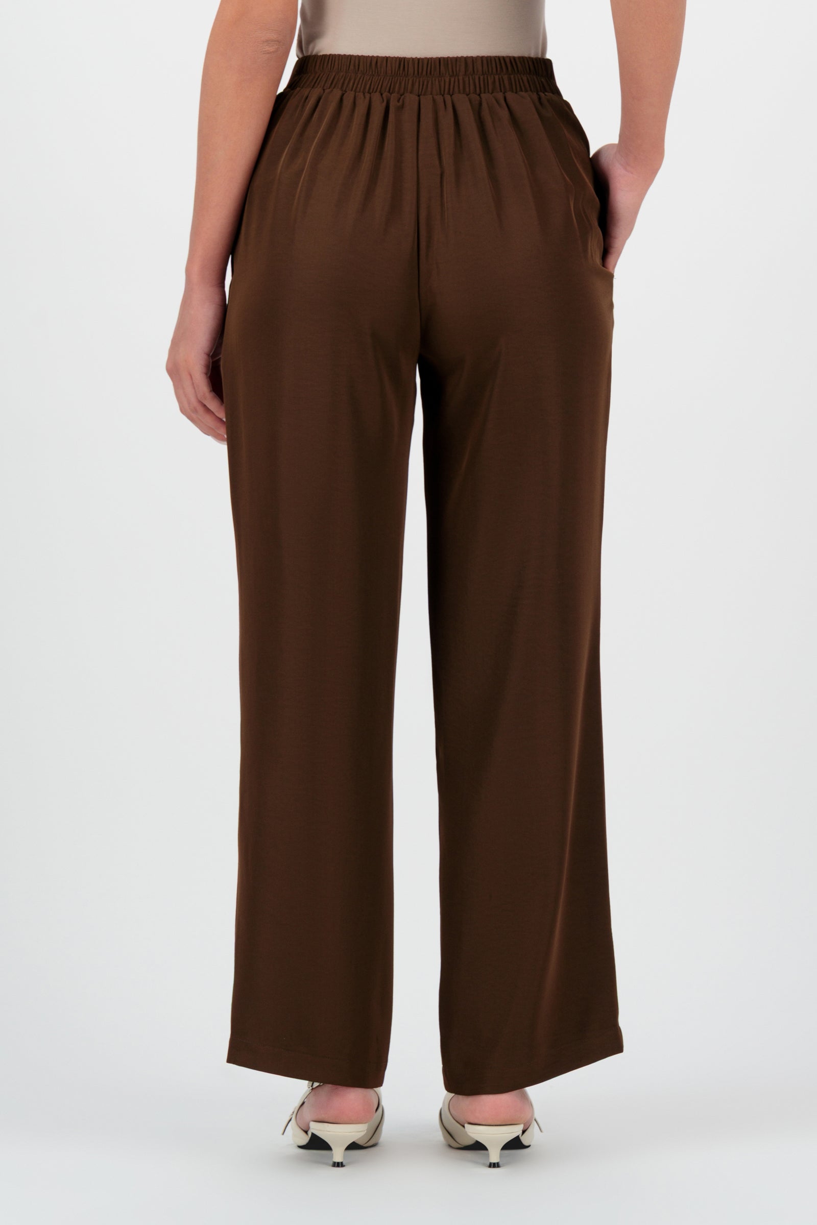 Straight Leg Trousers - Kastana