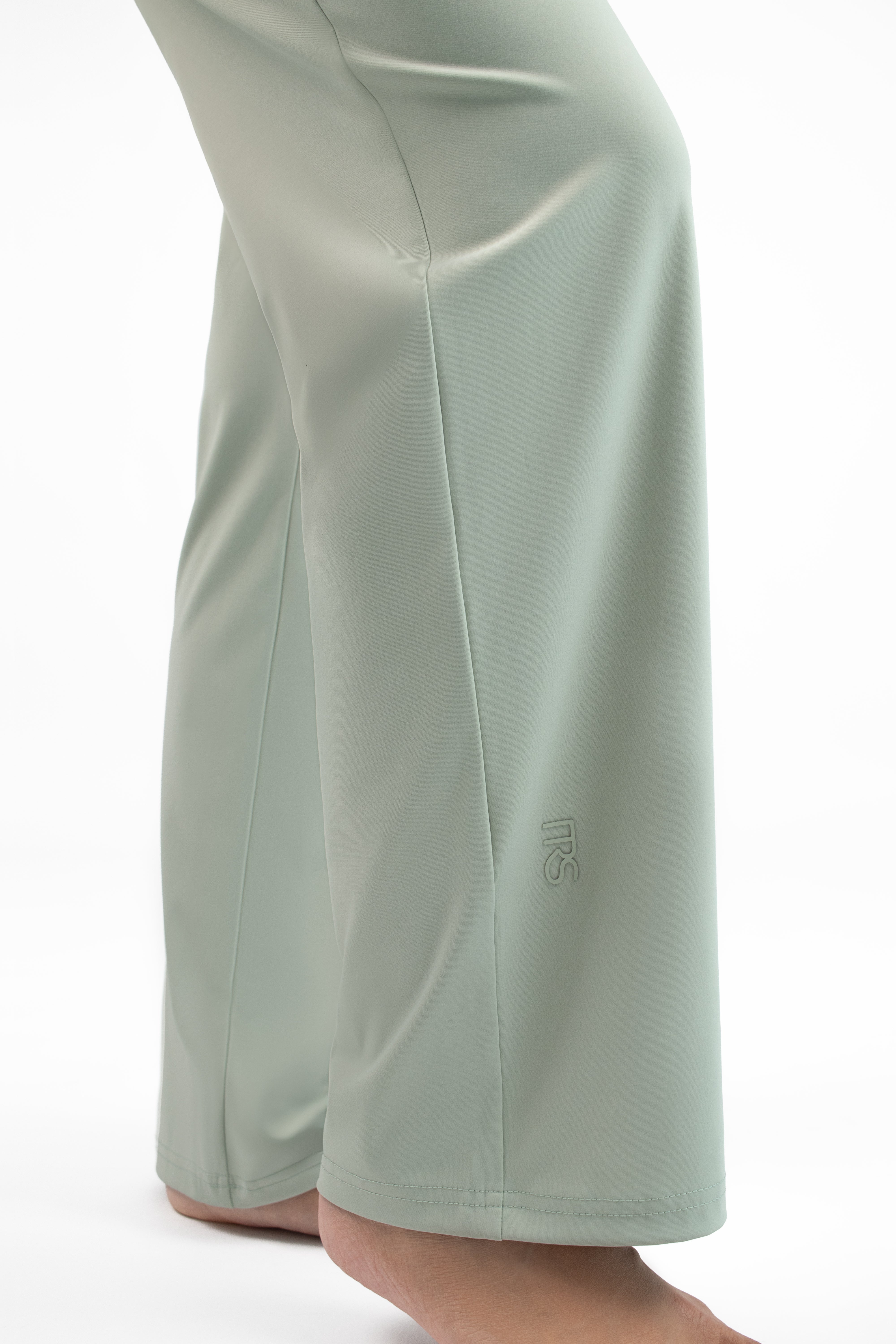 Scalloped Quick Dry Modest Swim Set - Aloe