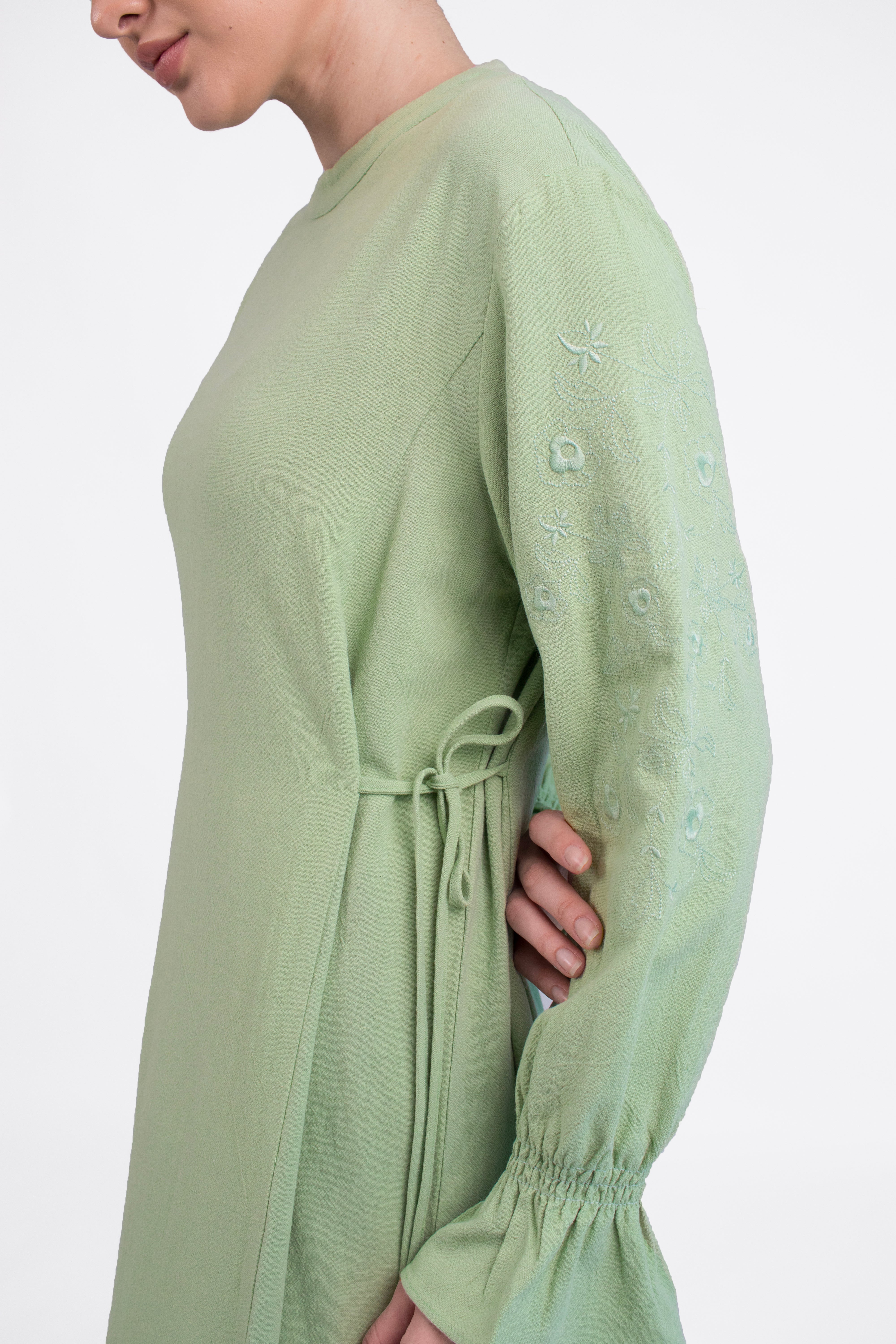 AE - Embroidered Sleeve Dress - Pistachio