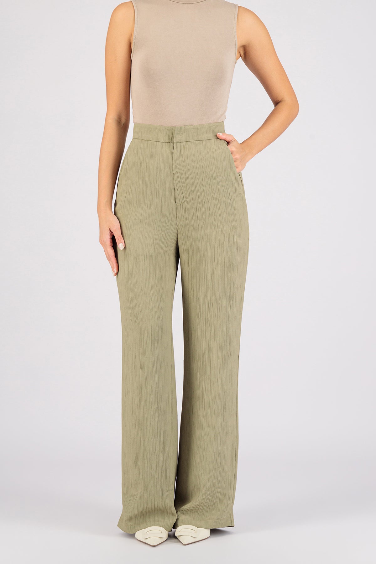 US - Textured Dress Pants - Khaki Green