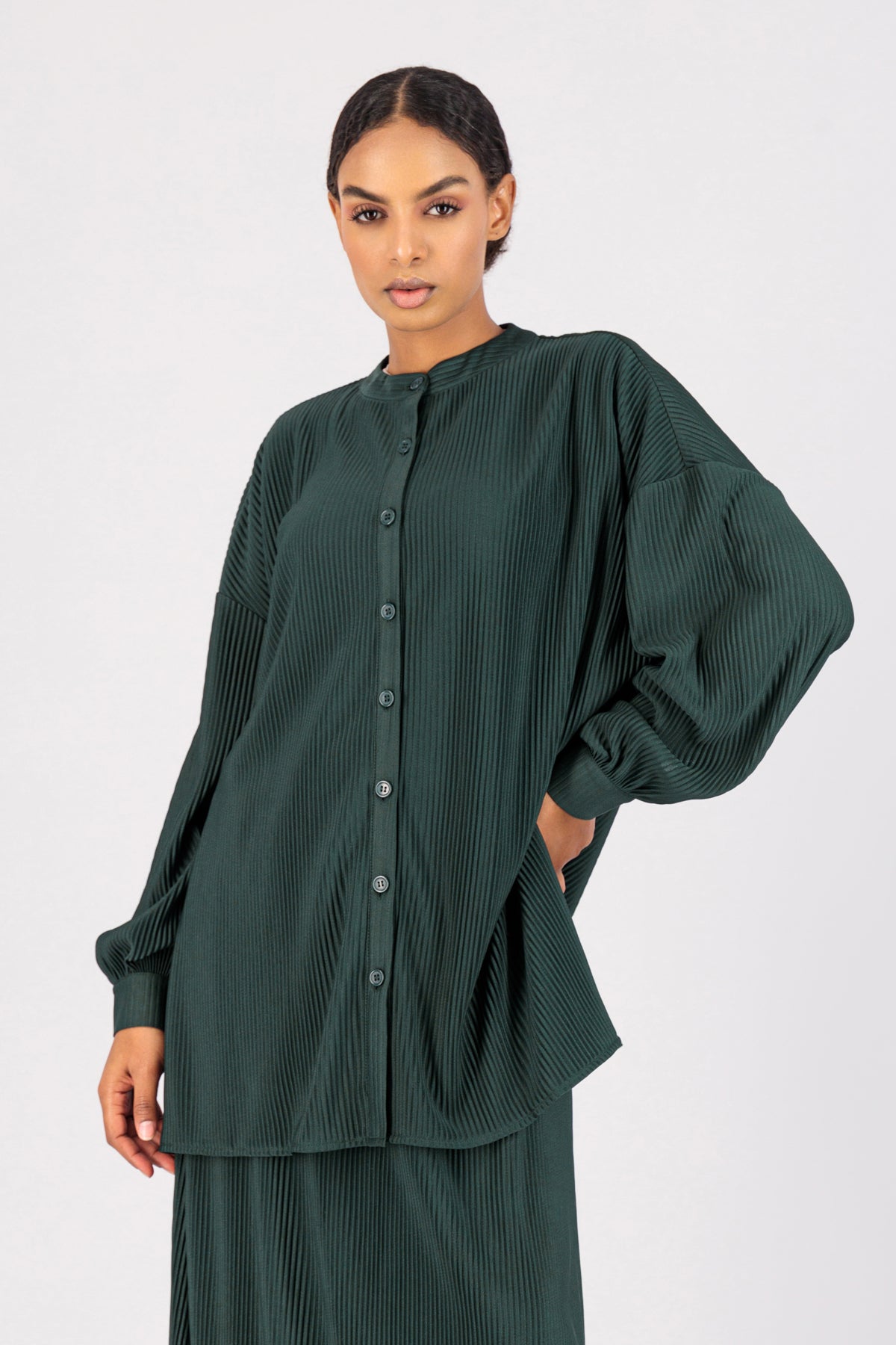 US - Pleated Button Up - Emerald
