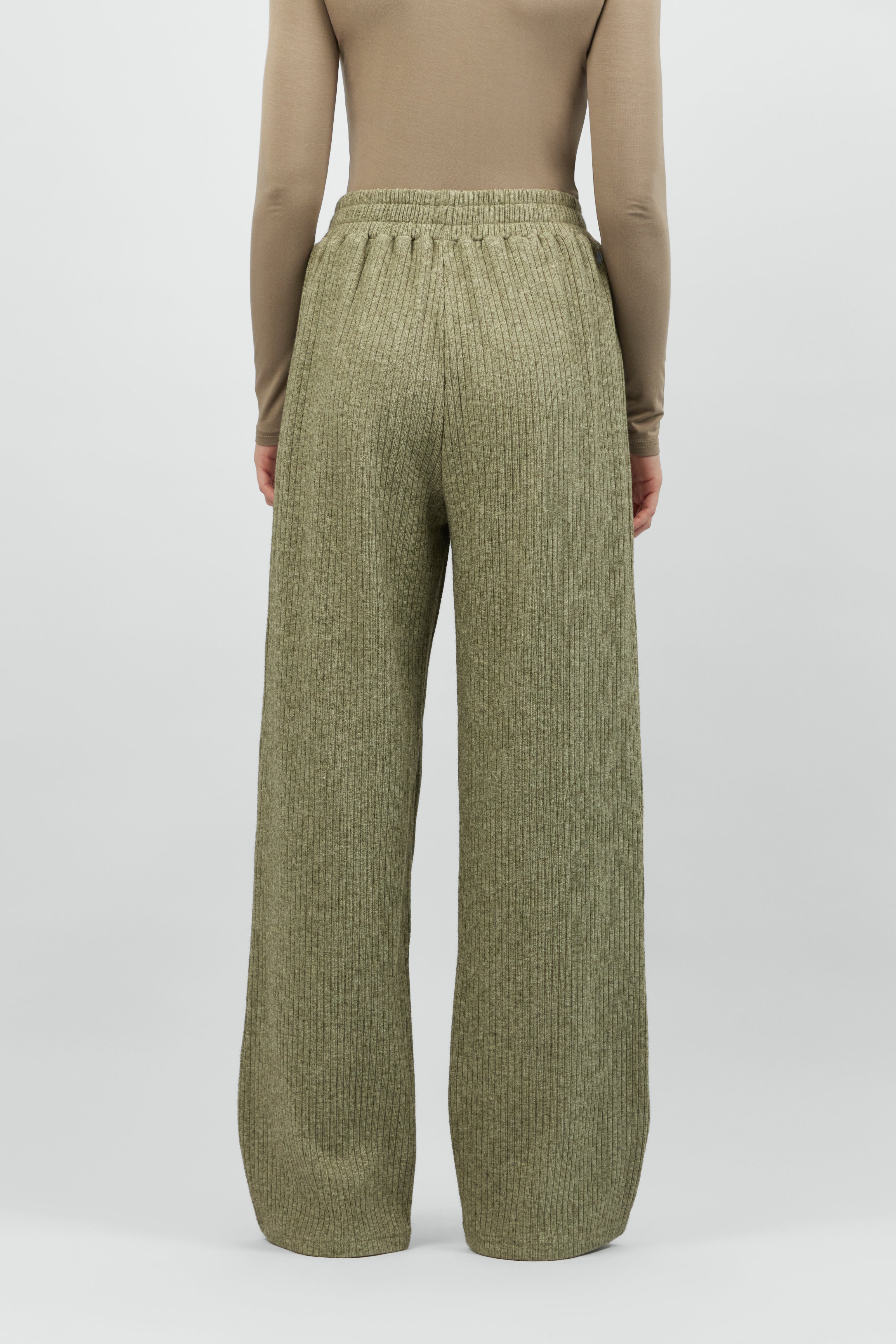 US - Knit Relaxed Fit Pants - Olive