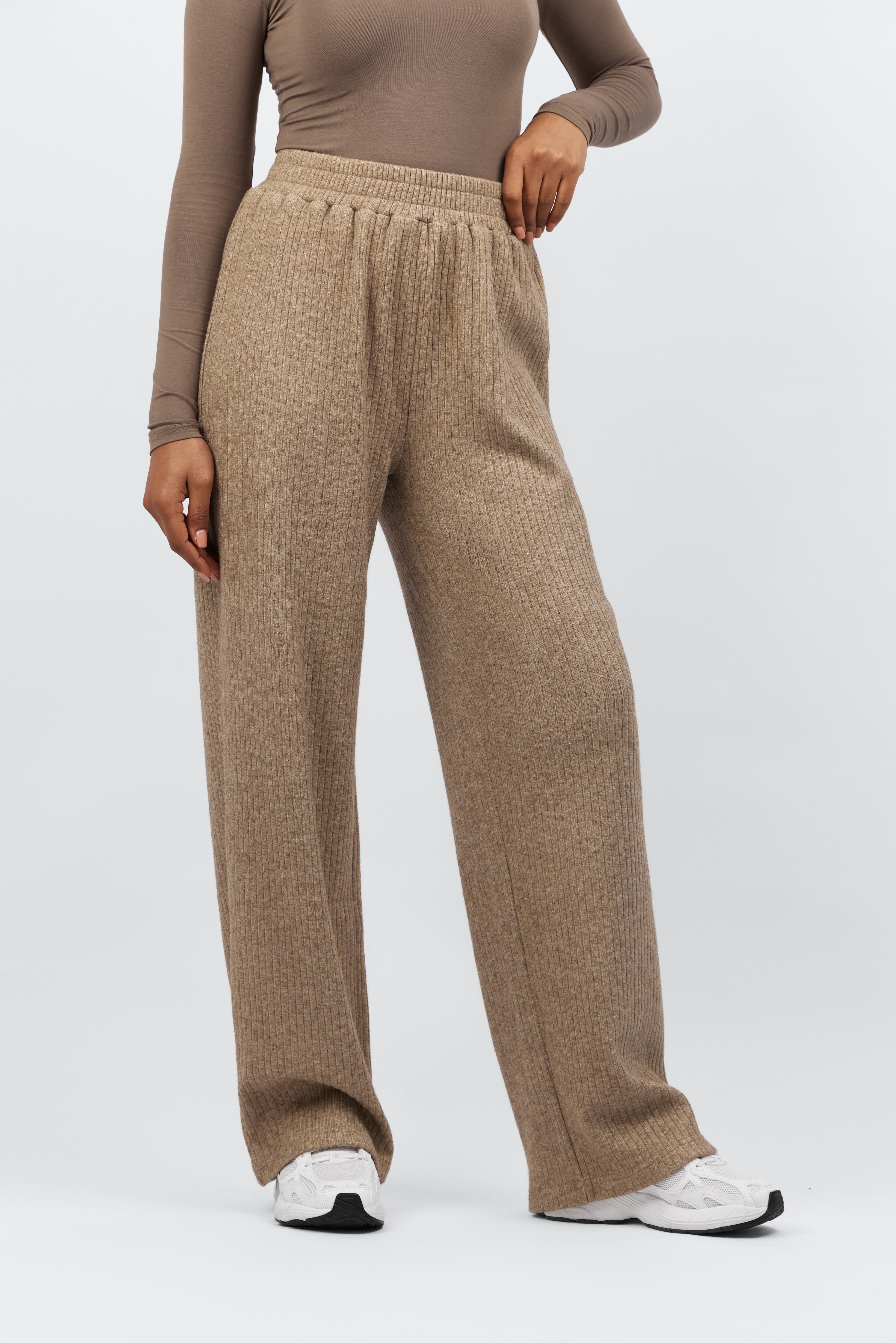 US - Knit Relaxed Fit Pants - Pecan