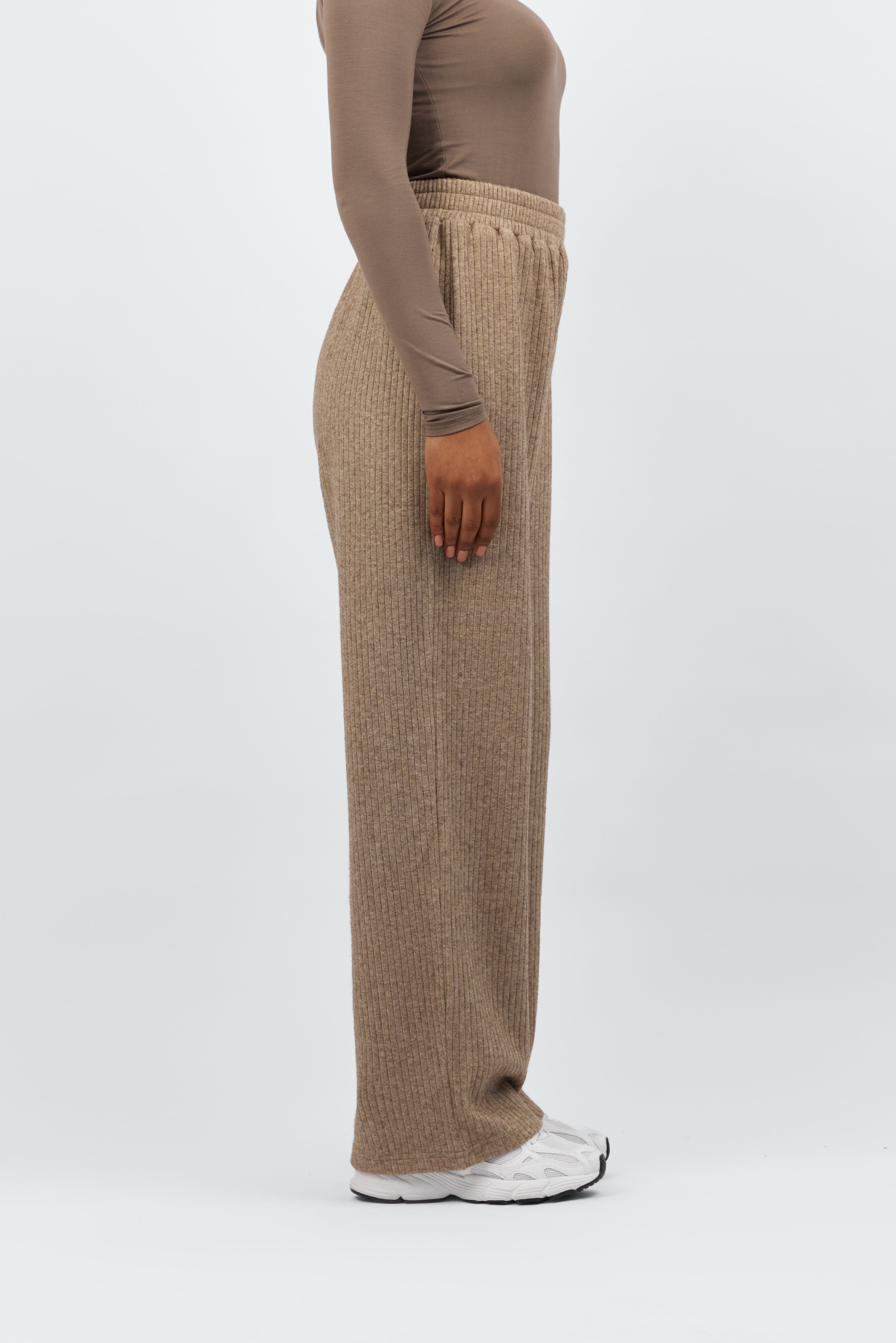 Knit Relaxed Fit Pants - Pecan