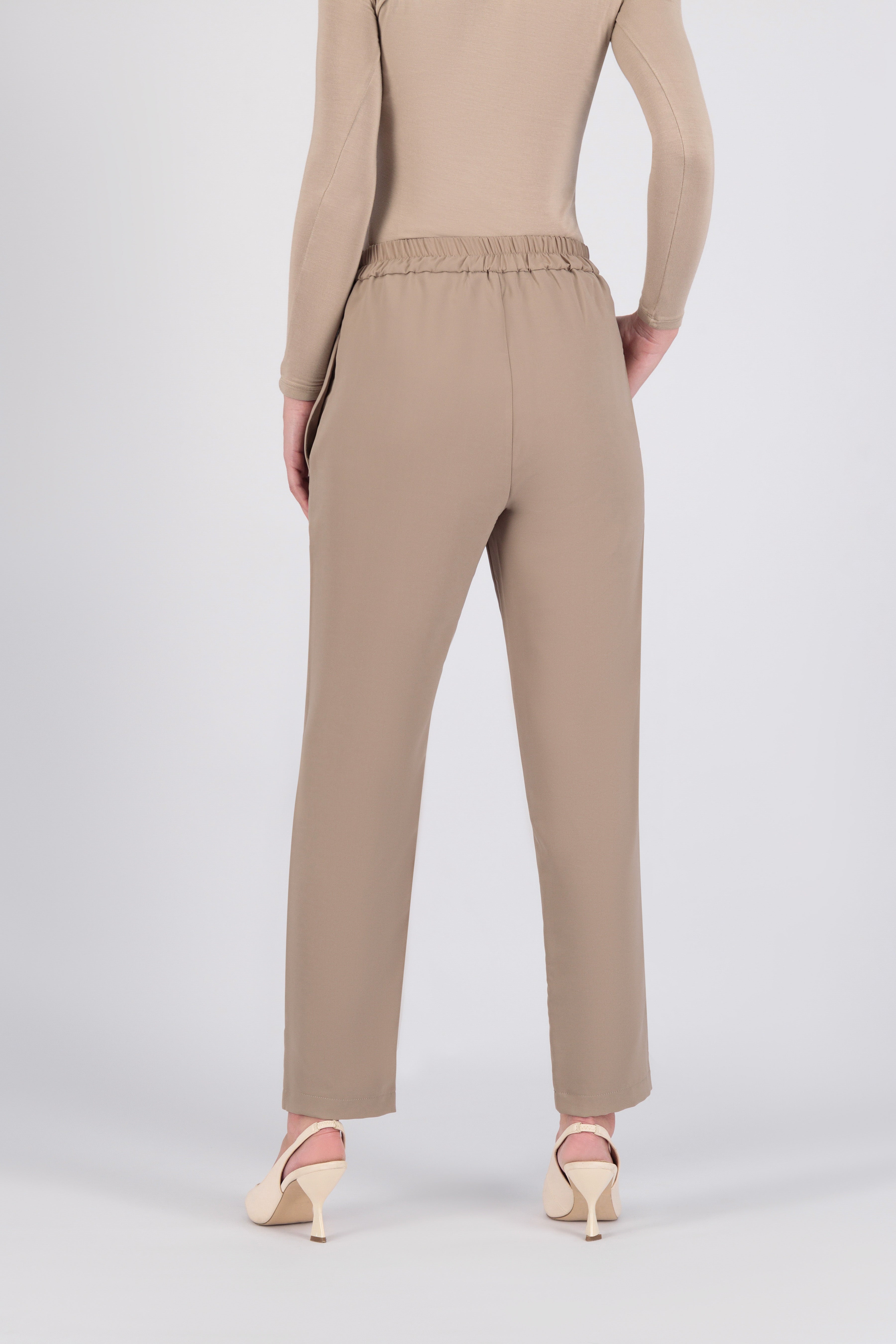 AE - Tailored Trousers - Taupe